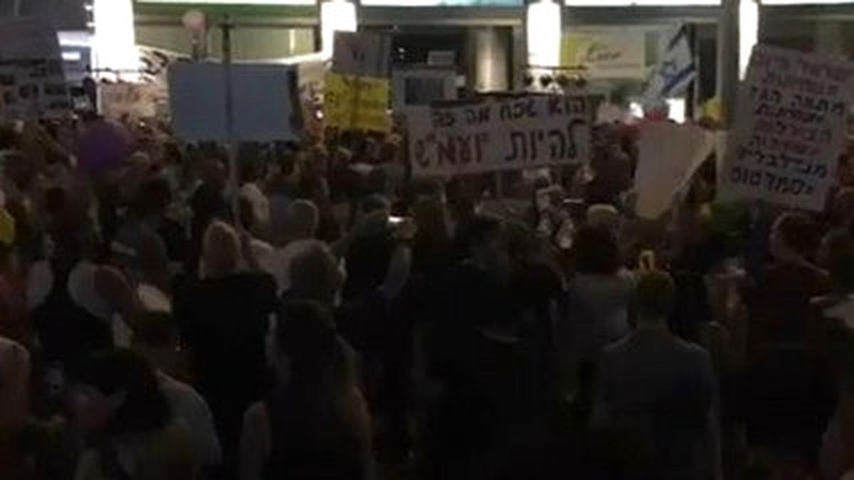 Netanyahu Yolsuzluk Skandalı Kıskacında