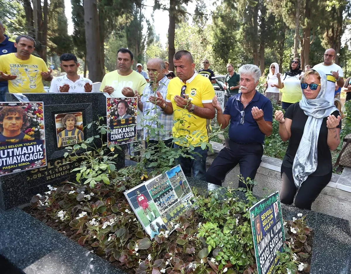 Selçuk Yula, Mezarı Başında Anıldı