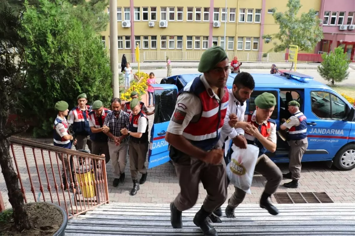 Silahlı Kavganın Zanlıları Adliyeye Sevk Edildi