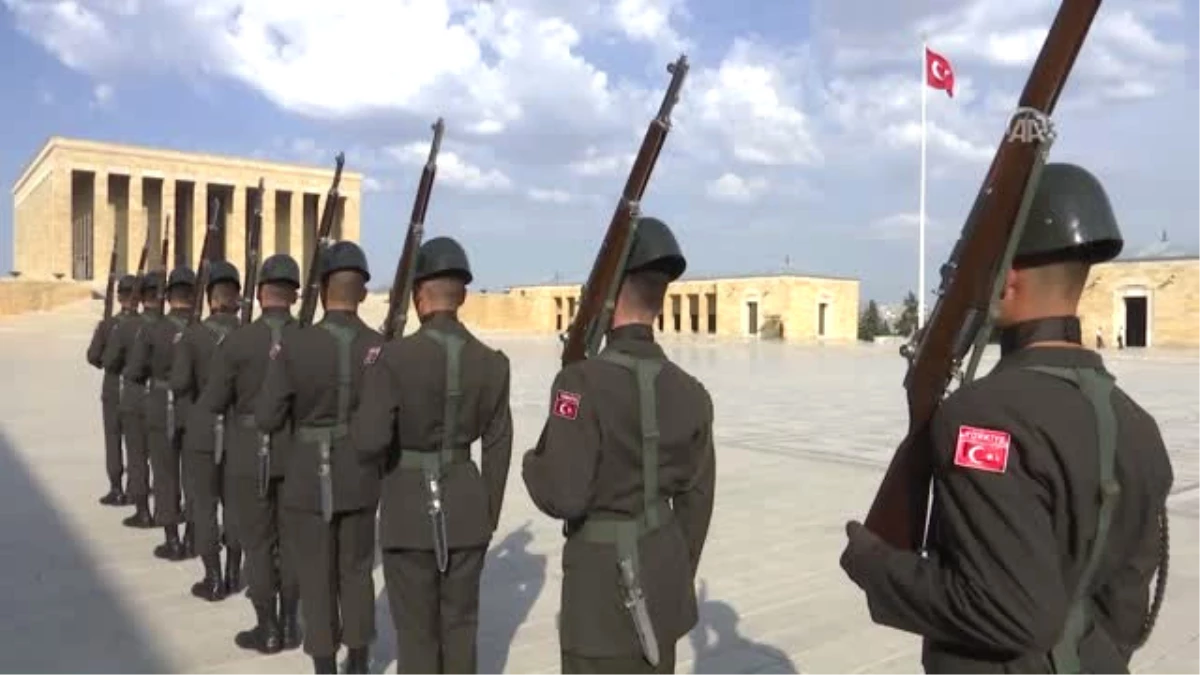 Anıtkabir\'e Gözümüz Gibi Bakıyoruz" (2)