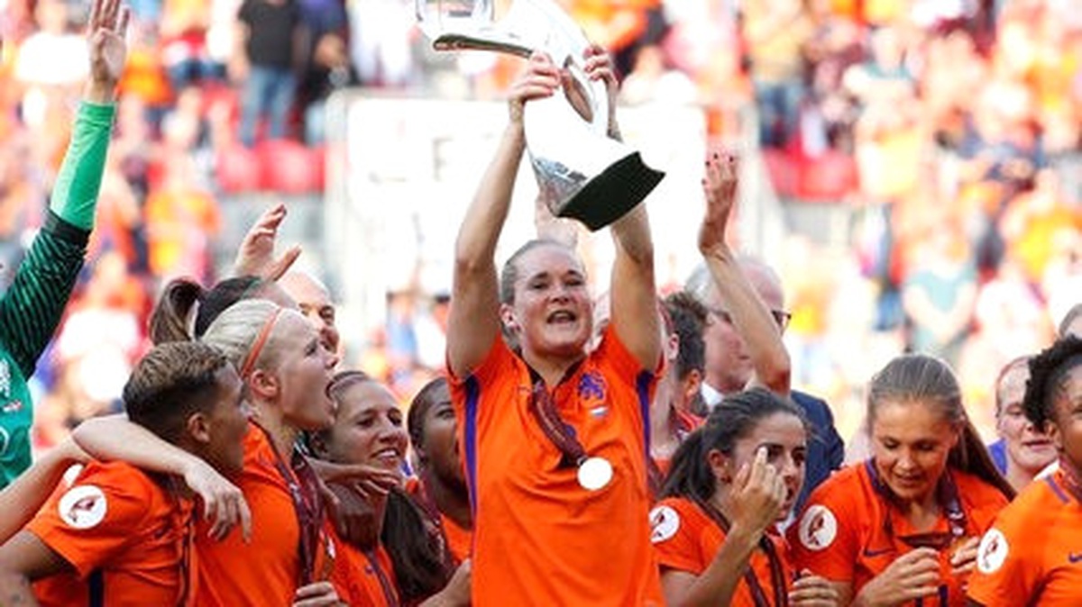 Avrupa Kadınlar Futbol Şampiyonası: Hollanda İlk Kez Zirvede