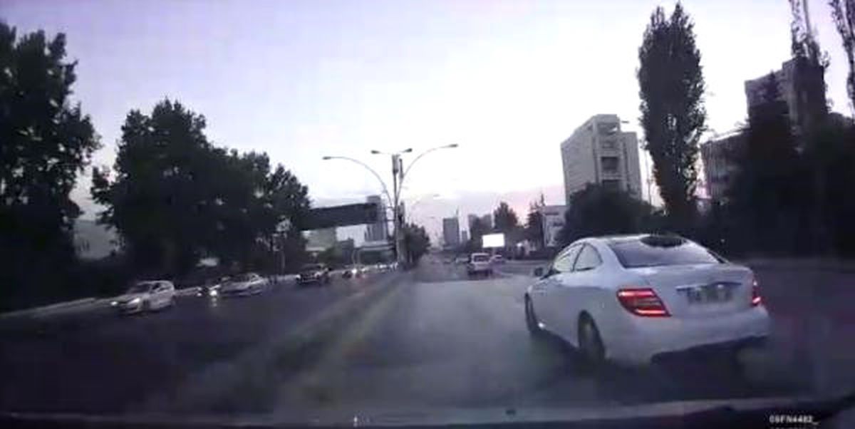 Başkentteki Trafik Terörü Araç Kamerasında