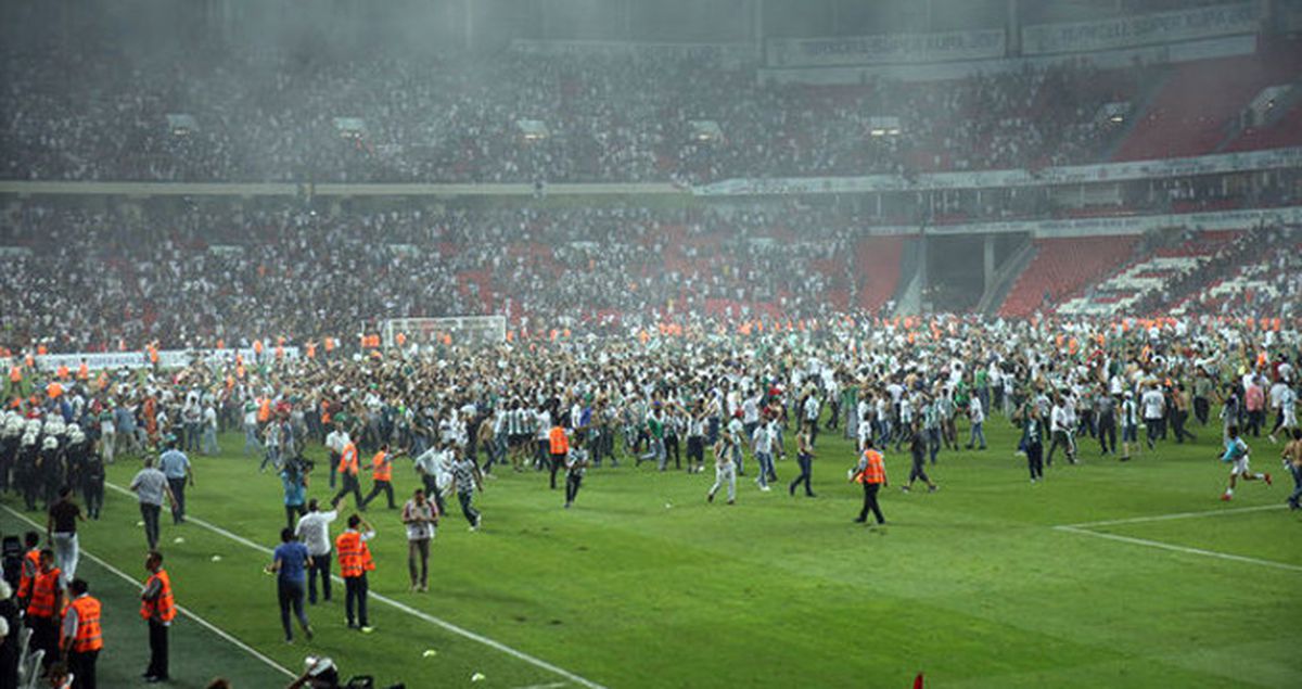 Beşiktaş, Konyaspor ve Kamu Görevlileri Hakkında Suç Duyurusunda Bulundu