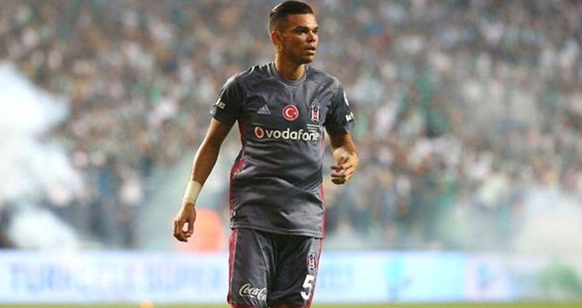 Beşiktaşlı Pepe, Penaltıya Sebebiyet Verdiği İçin Maç Sonu Ağladı
