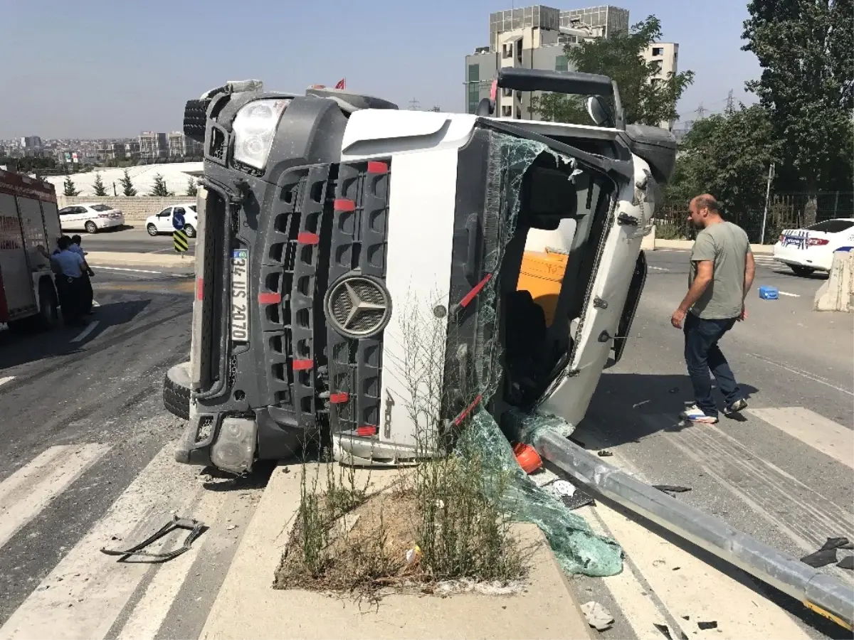 Beton Mikseri Devrildi, Ortalık Savaş Alanına Döndü