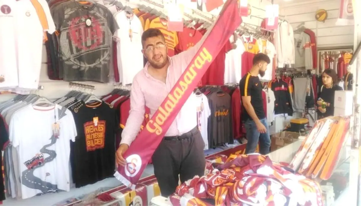 Galatasaray Ürünlerine İlgi