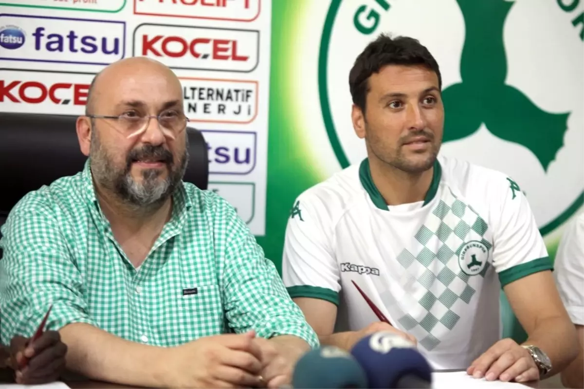 Giresunspor\'da Yeni Transferler Dialiba ve Fevzi İmzaladı