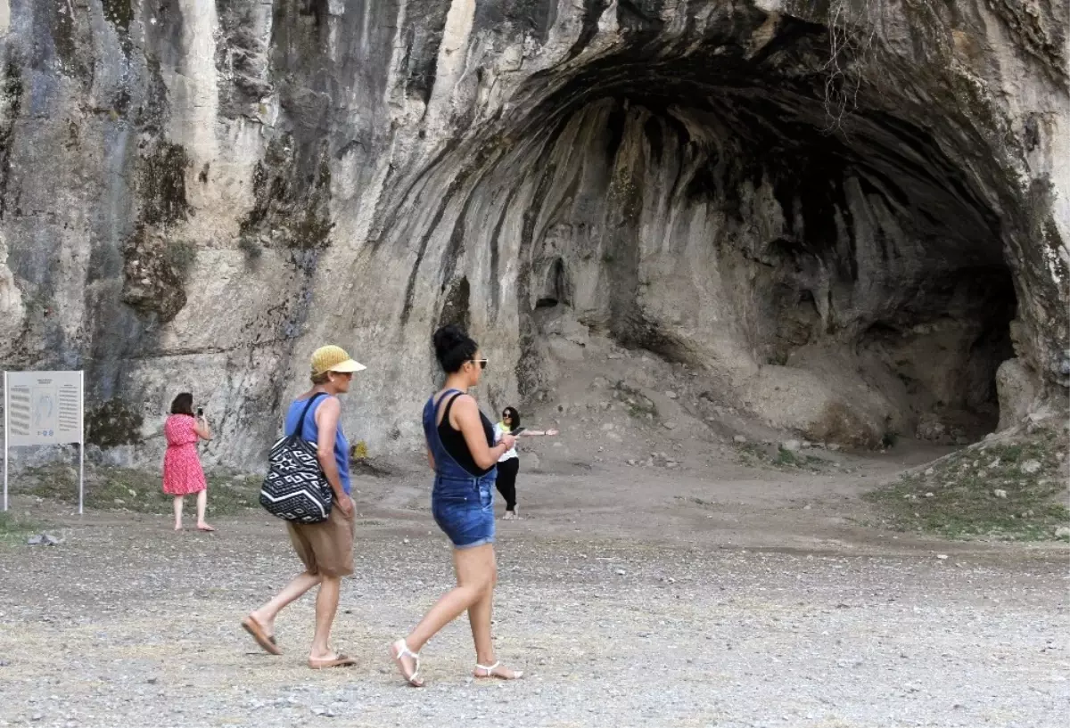 Girmeler Mağarası Turizme Kazandırılmayı Bekliyor