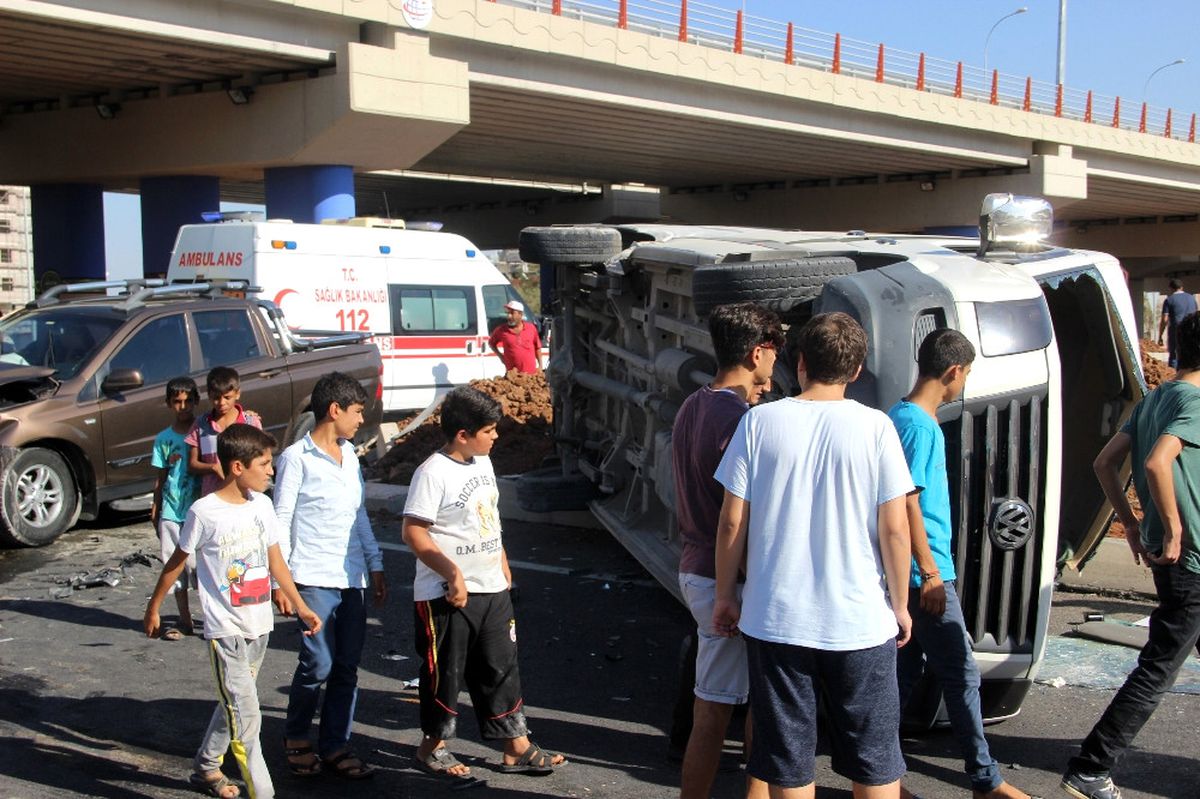 Şanlıurfa\'da Trafik Kazası: 9 Yaralı