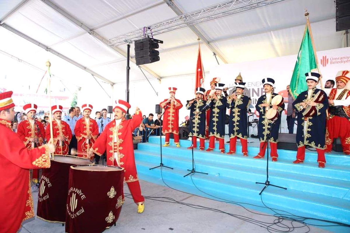 Ümraniye\'de Coşkulu Sünnet Şöleni
