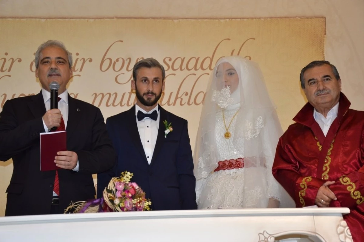 Vali Güvençer Genç Çiftin Nikah Şahidi Oldu