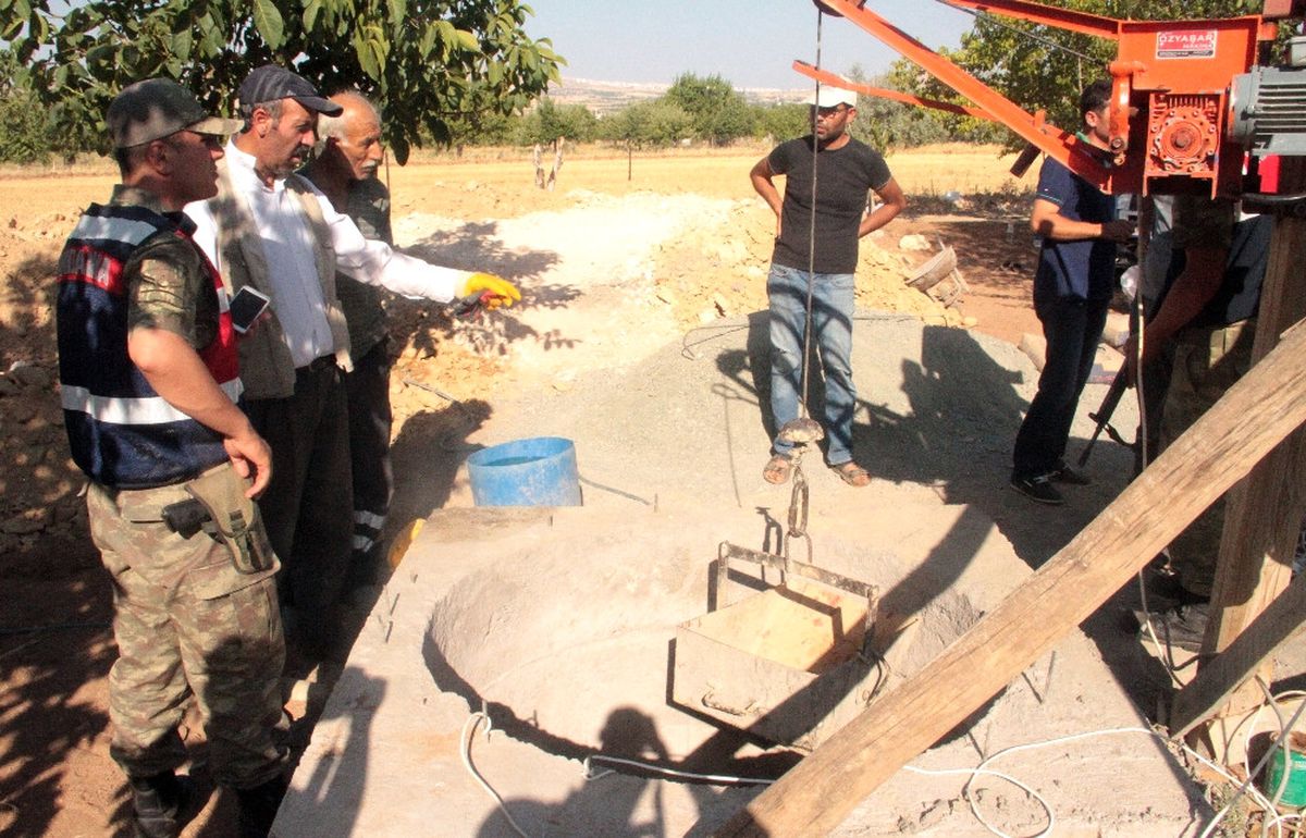 20 Metrelik Kuyuda Can Pazarı