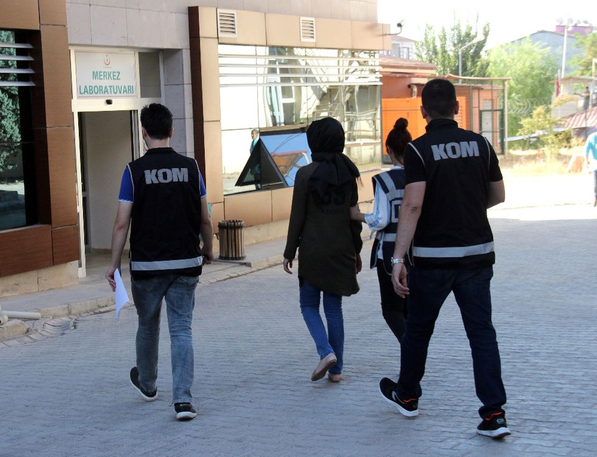 8 İlde "Bylock" Operasyonu: 18 Gözaltı