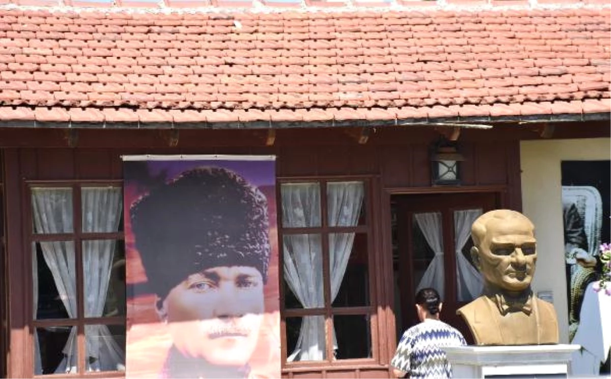 Atatürk Evi\'nin Bakımsızlığına Tepki