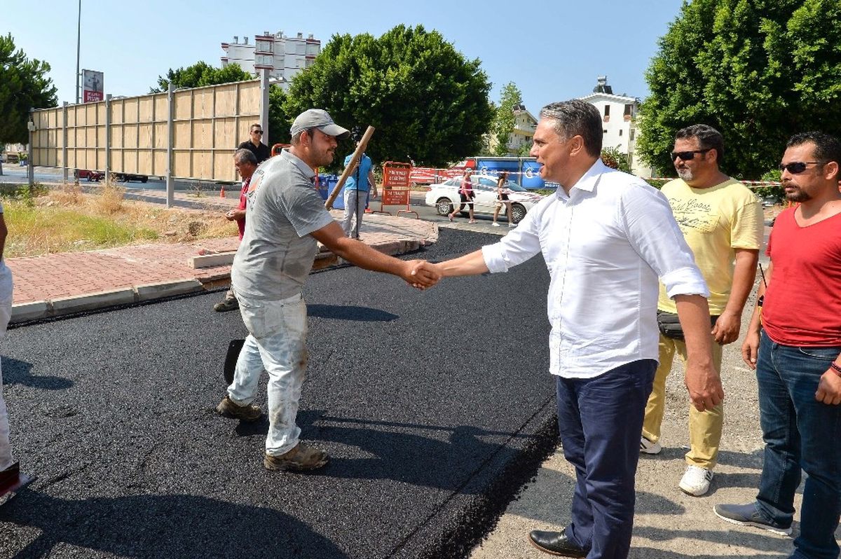 Başkan Uysal\'dan Asfalt Denetimi