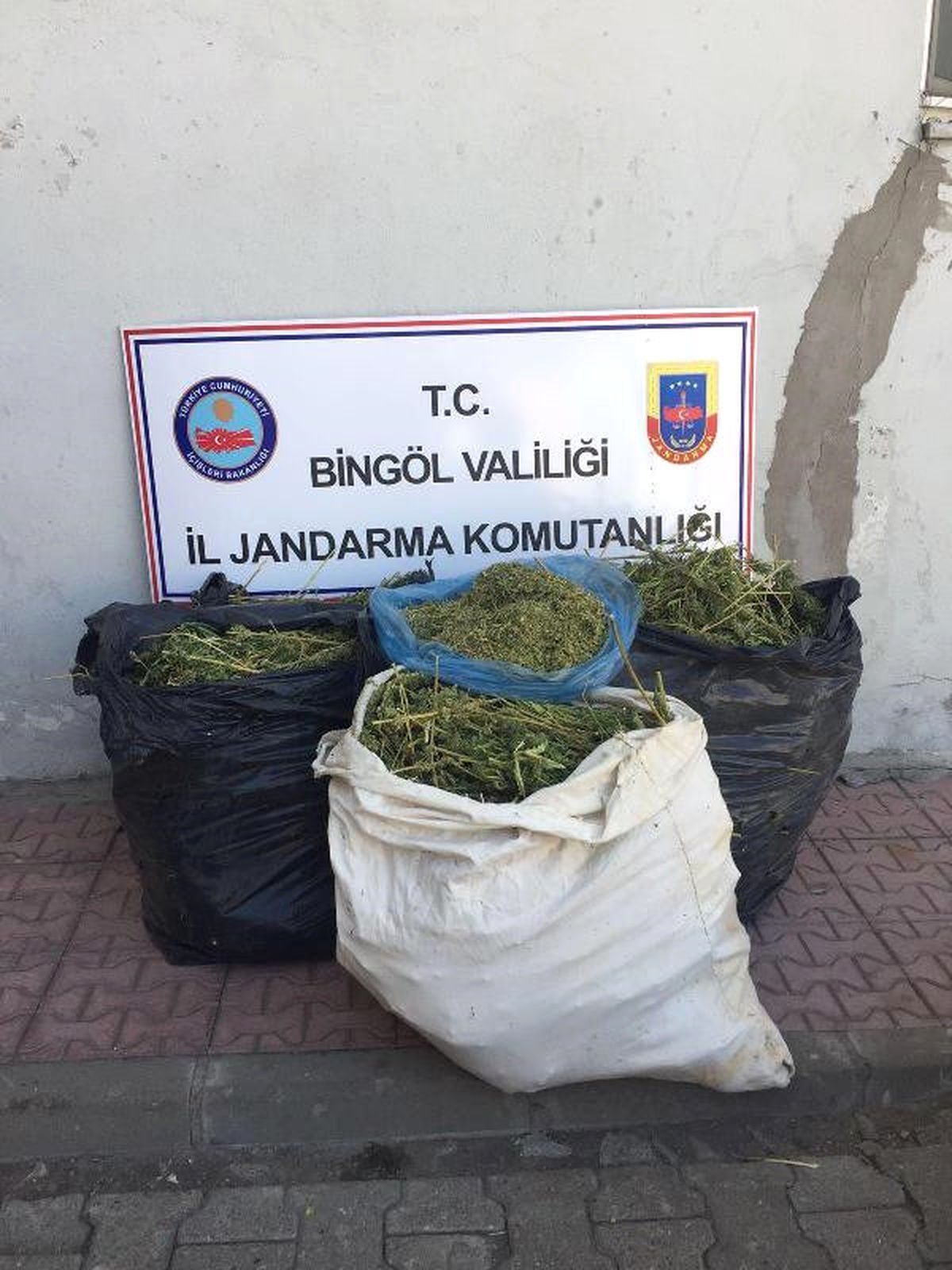 Bingöl\'de Uyuşturucu Operasyonu
