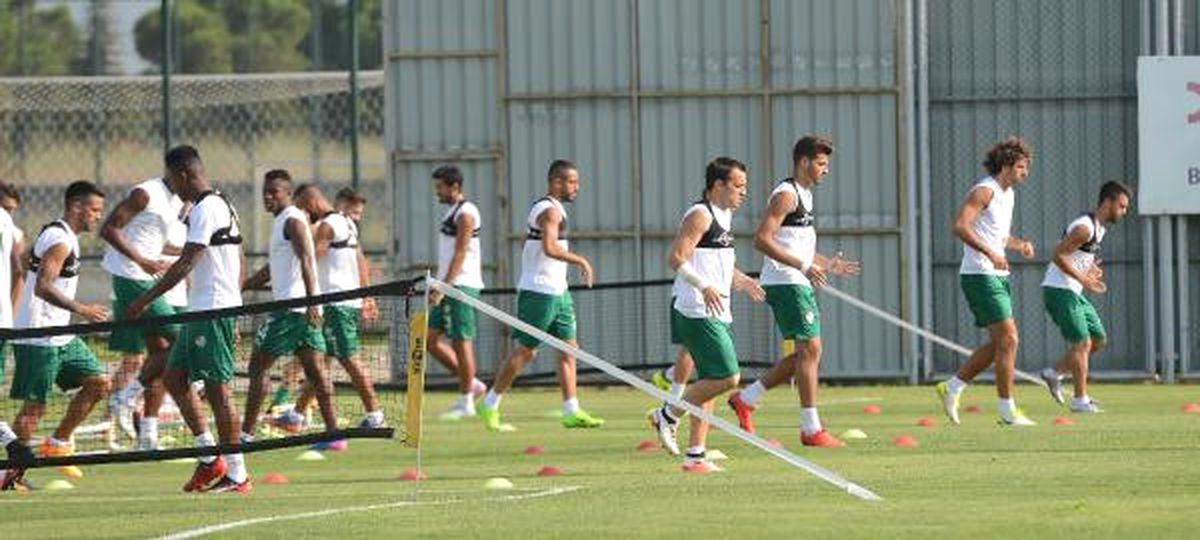 Bursaspor\'da Medipol Başakşehir Maçı Hazırlıkları Sürüyor
