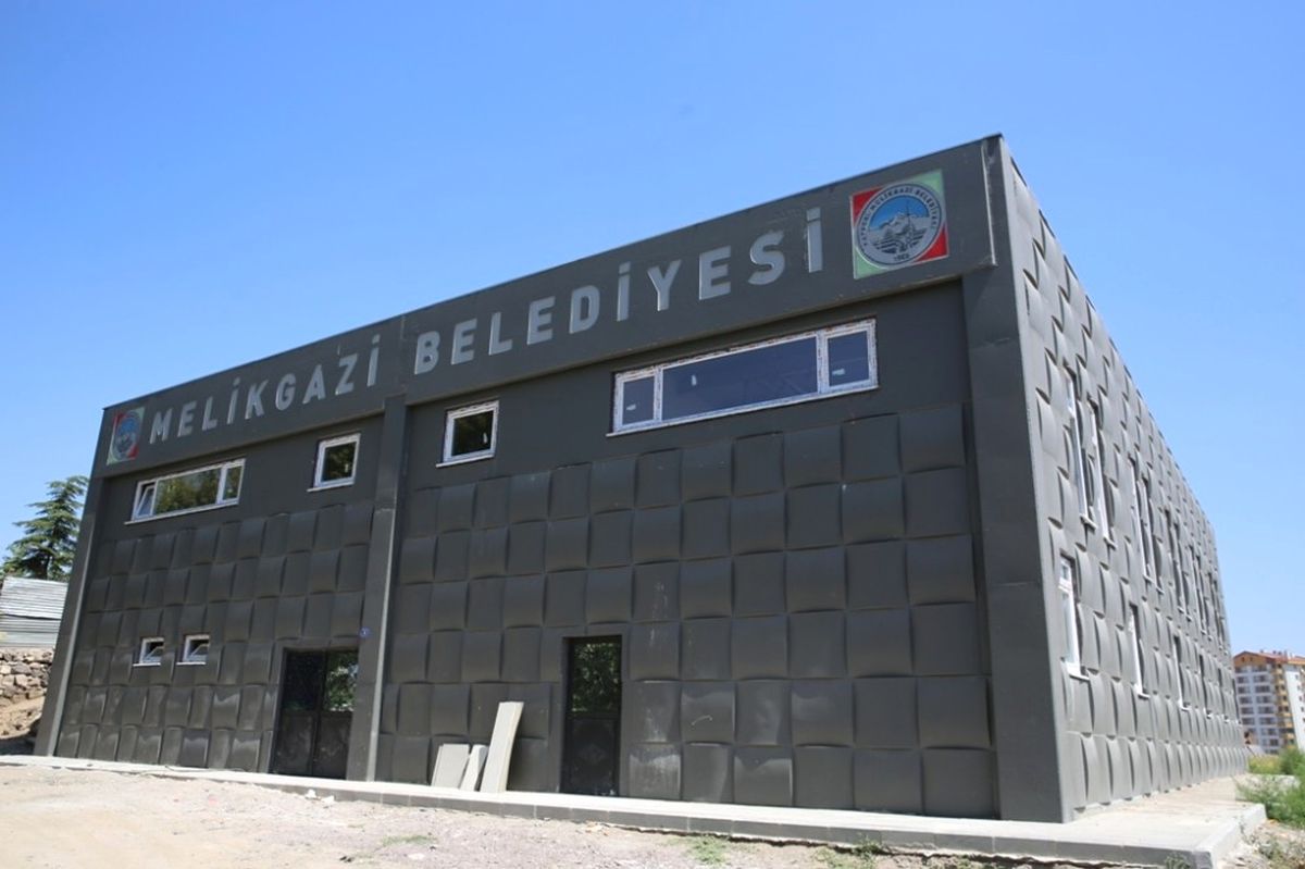 Çeçenistan Parkına Prefabrik Çok Amaçlı Tesis İnşa Ediliyor
