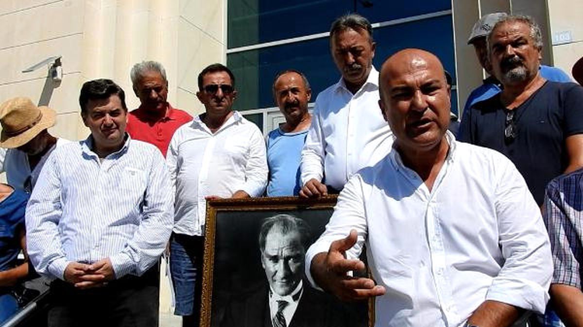 Çeşme\'de, Ayhan Oğan Hakkında Suç Duyurusu
