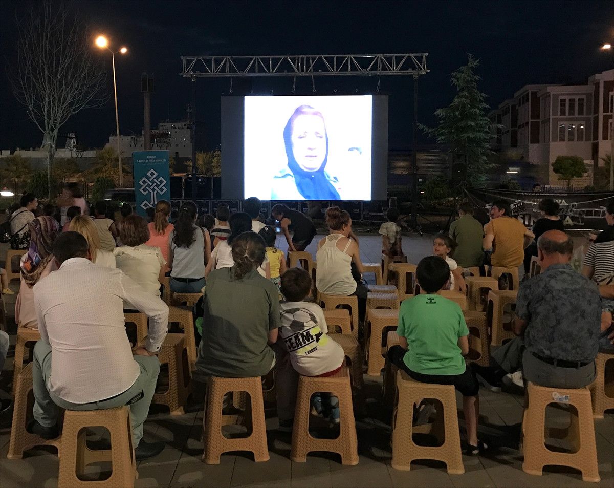 Giresun\'da Açık Havada Sinema Keyfi