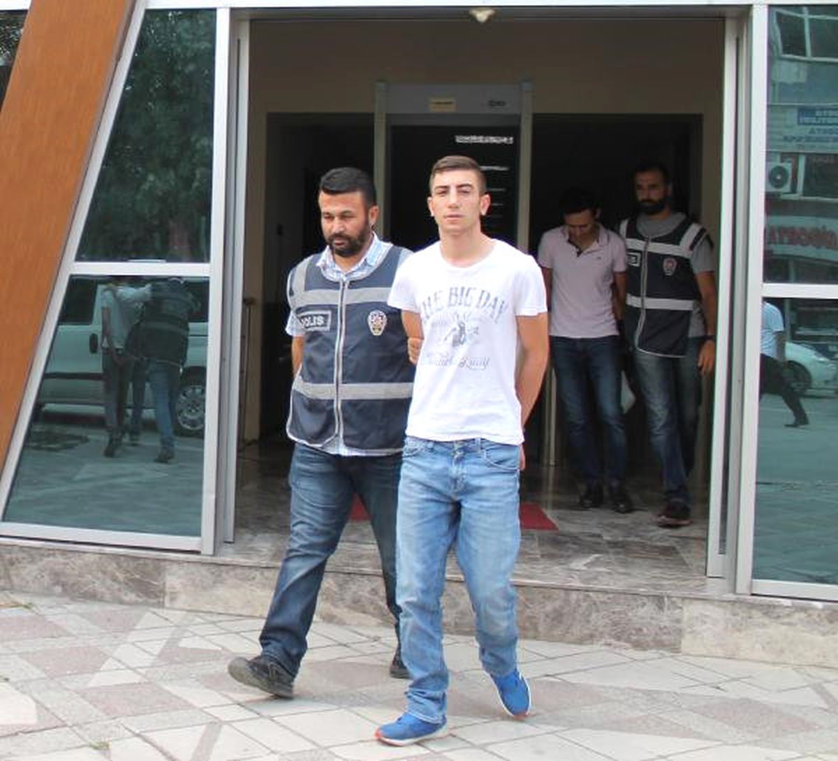 Kasa Hırsızları Yakalandı
