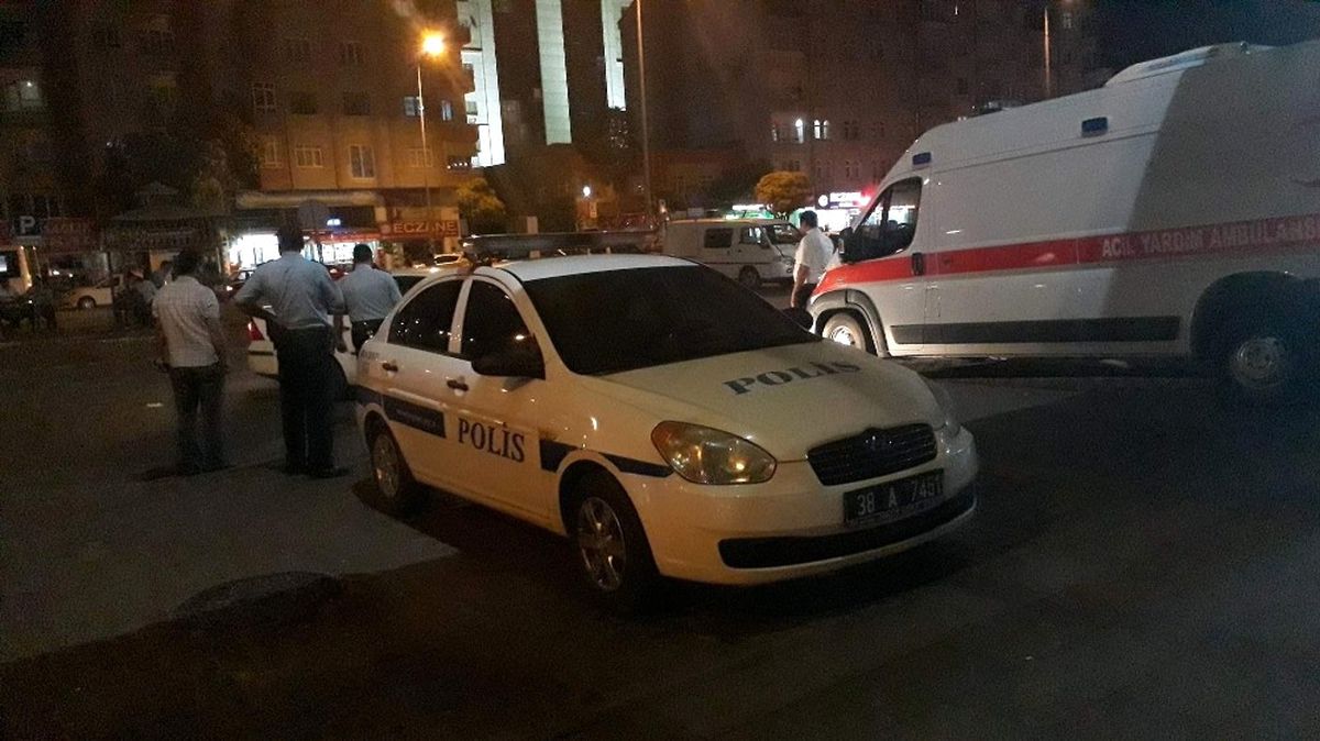 Kayseri\'de Silahlı Kavga: 2 Yaralı