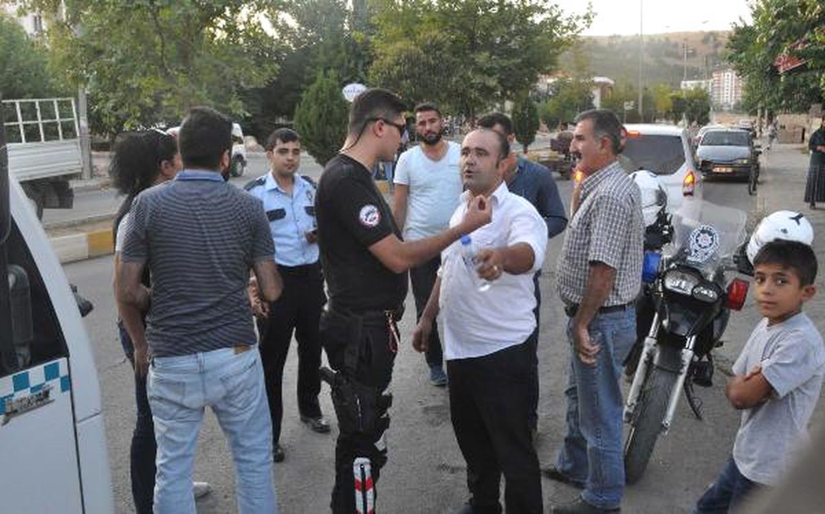 Minibüste Durak Kavgası: 2 Yaralı, 2 Gözaltı