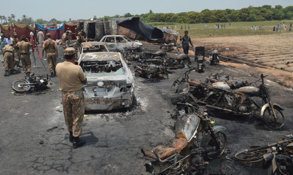 Pakistan\'da Bombalı Saldırı: 22 Yaralı