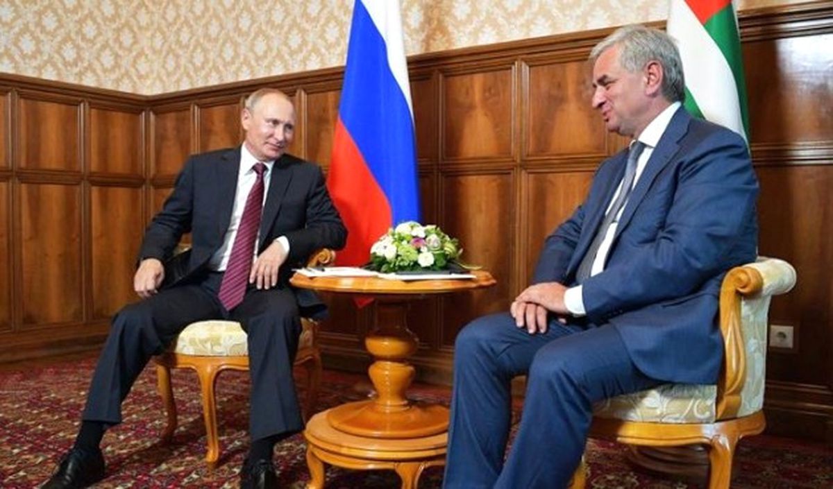 Putin\'in Abhazya Ziyaretine Tepki