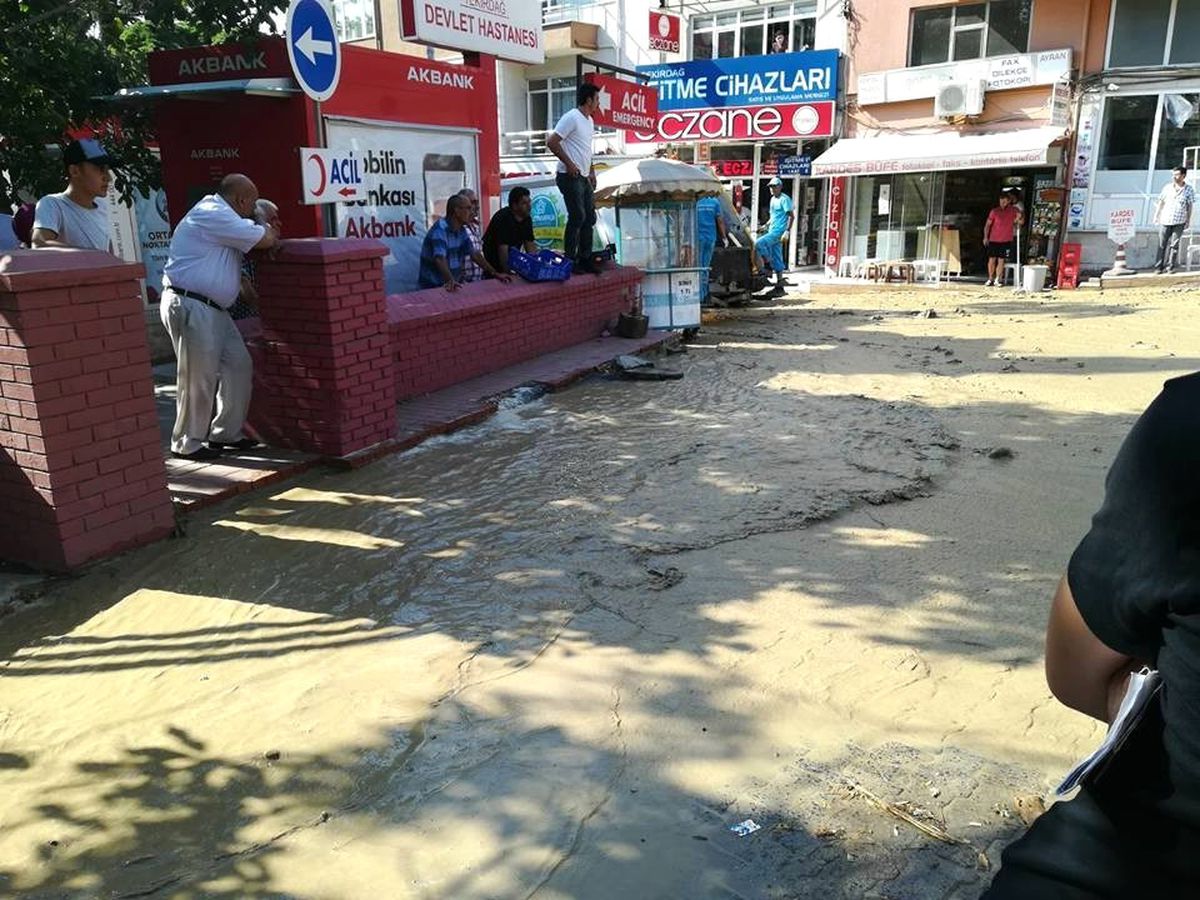 Teski\'den Su Patlağı Açıklaması