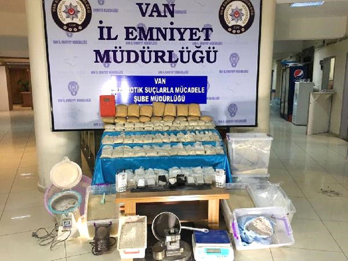 Van\'da 89 Kilo Eroin Ele Geçirildi, 4 Gözaltı