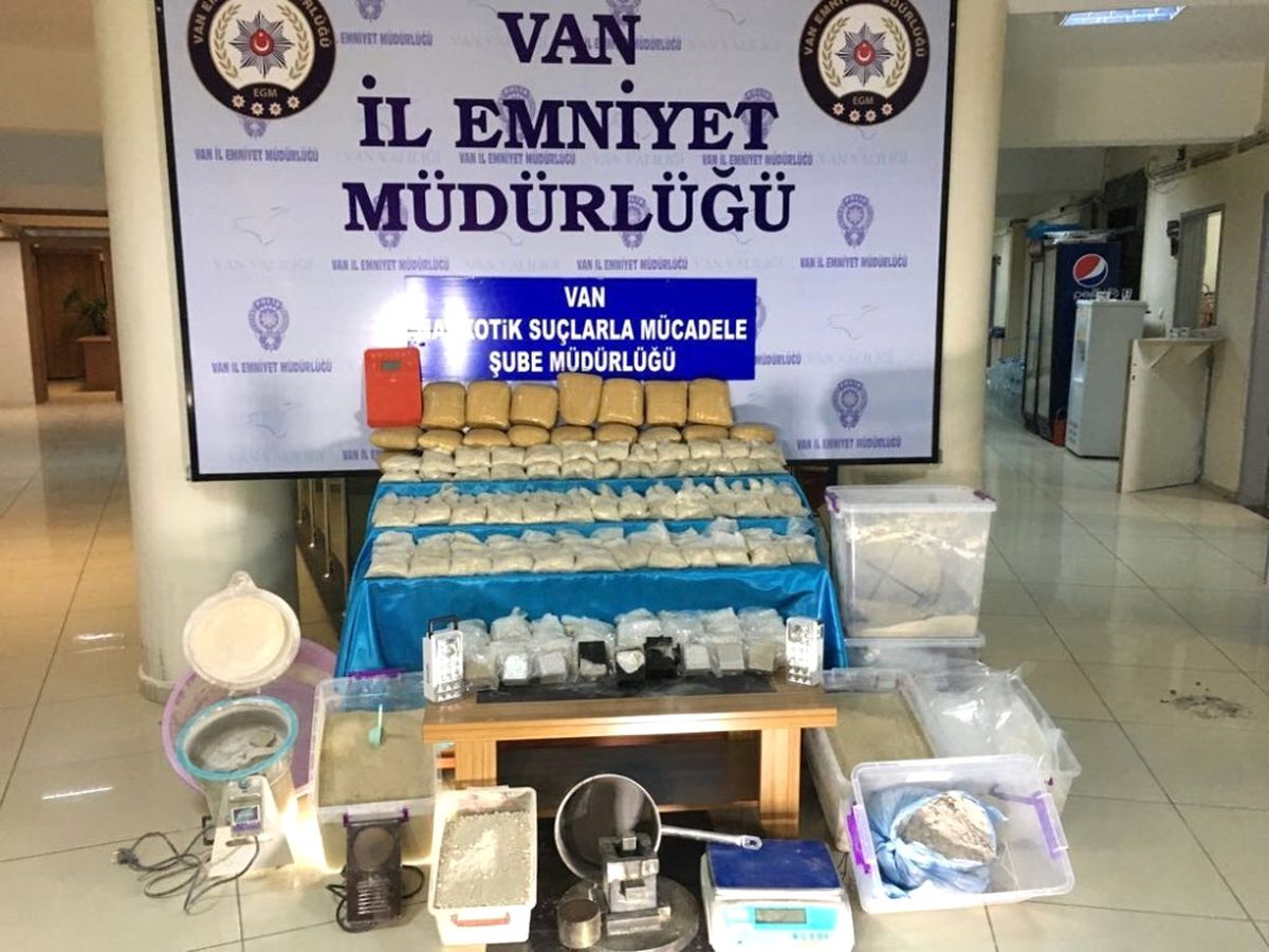Van\'da 90 Kilo Eroin Ele Geçirildi