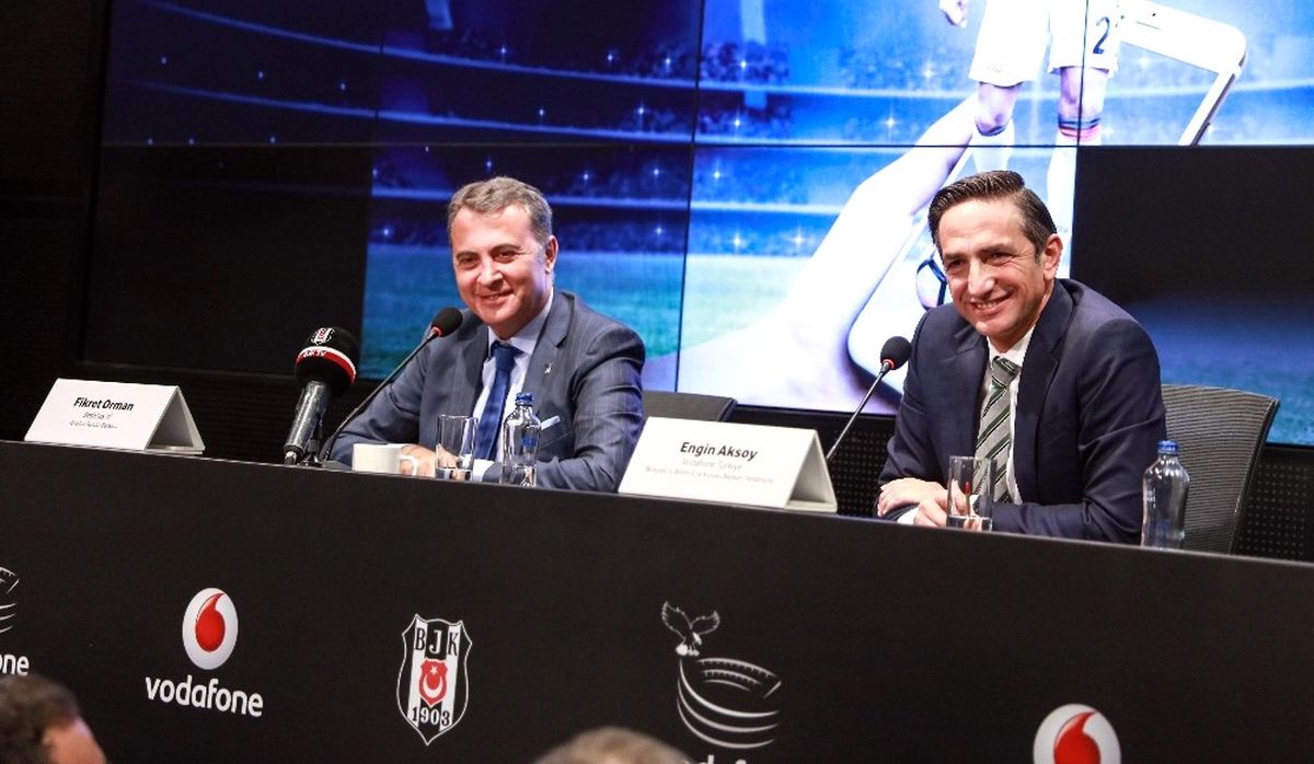 Aksoy: "Hedefimiz, Tüm Beşiktaşlıları Vodafone Karakartal\'lı Yapmak"