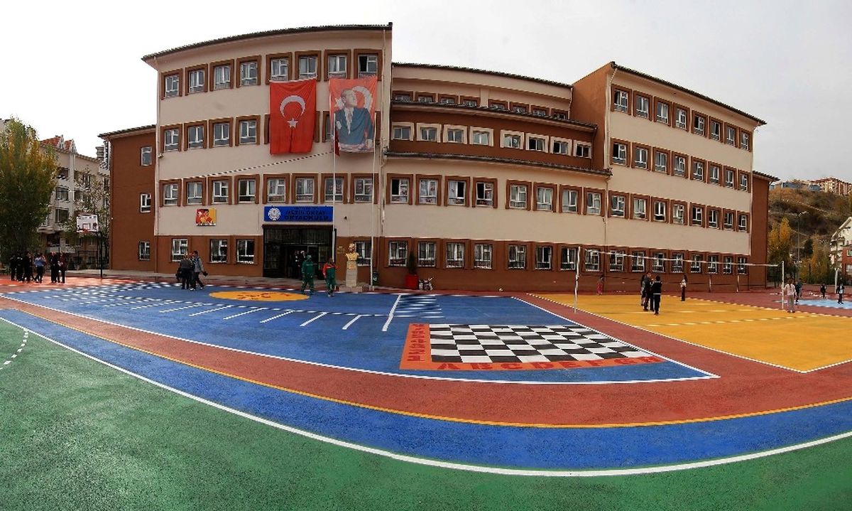 Çankaya\'daki Okullarda Tadilat Başladı