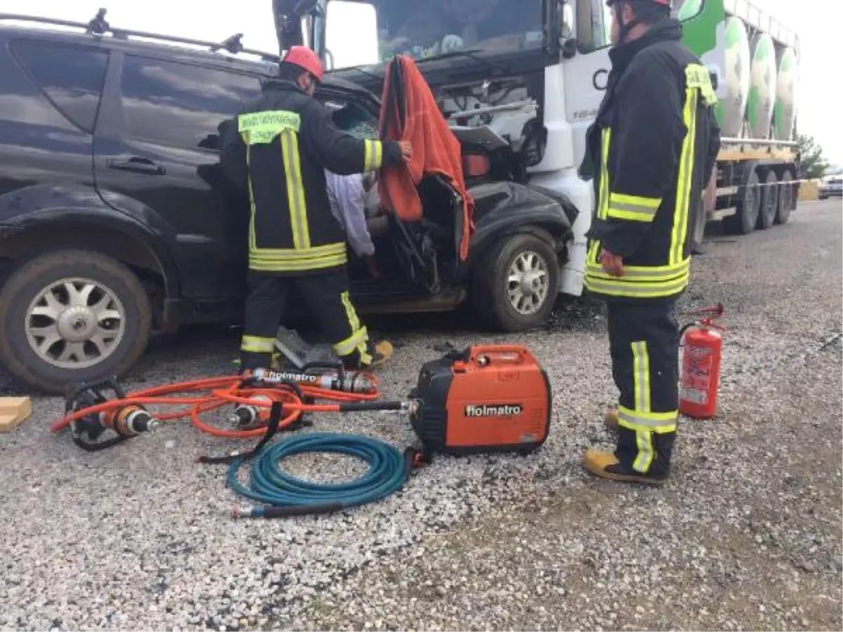 Ciple Süt Tankeri Çarpıştı: 1 Ölü, 5 Yaralı