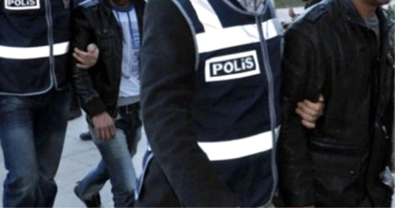 Dha İstanbul - Polise \'Zümrüt\' ve \'Yakut\' Satmaya Çalışan 2 Kişi Yakalandı