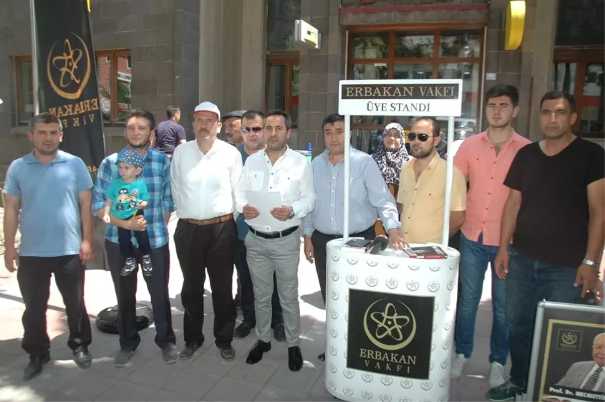 Erbakan Vakfı Üye Kabul Standı Açtı