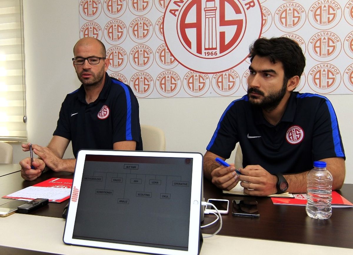 Gelen Talepler Antalyaspor Altyapı Direktörü İspanyol Badia\'yı Şaşırttı