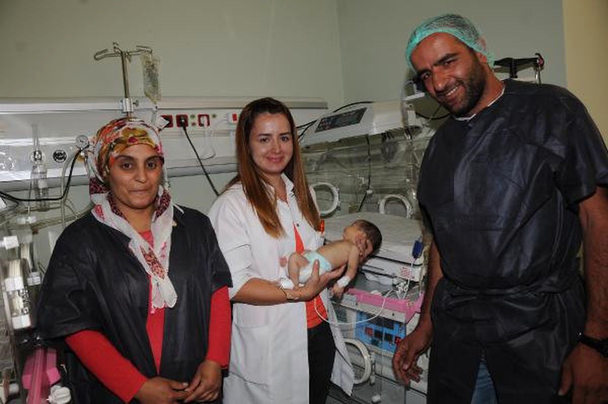 Hakkari\'de 7 Günlük Bebeğe Kan Değişimi Yapıldı