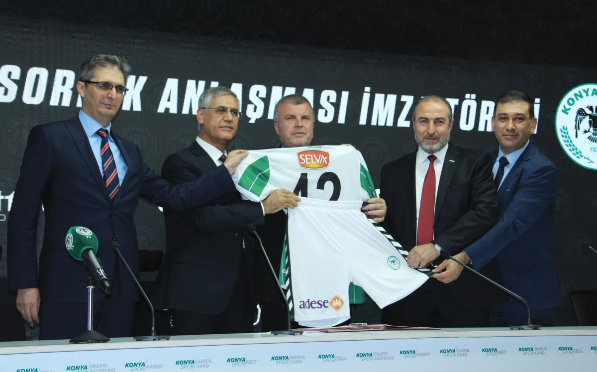İttifak Holding, Atiker Konyaspor\'a Sponsor Oldu