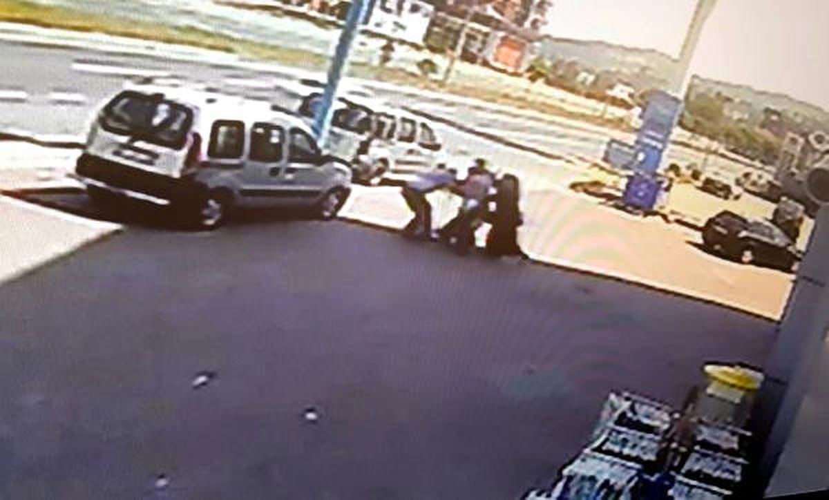 Kayınpederini Bıçaklayıp Sopayla Dövdü