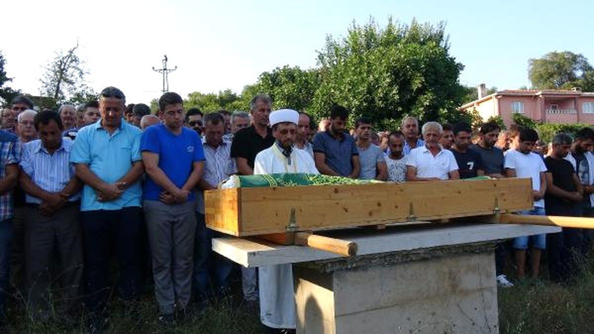 Mudanya\'da Denizde Kaybolan Jokeyin 14 Saat Sonra Cesedi Bulundu (2)