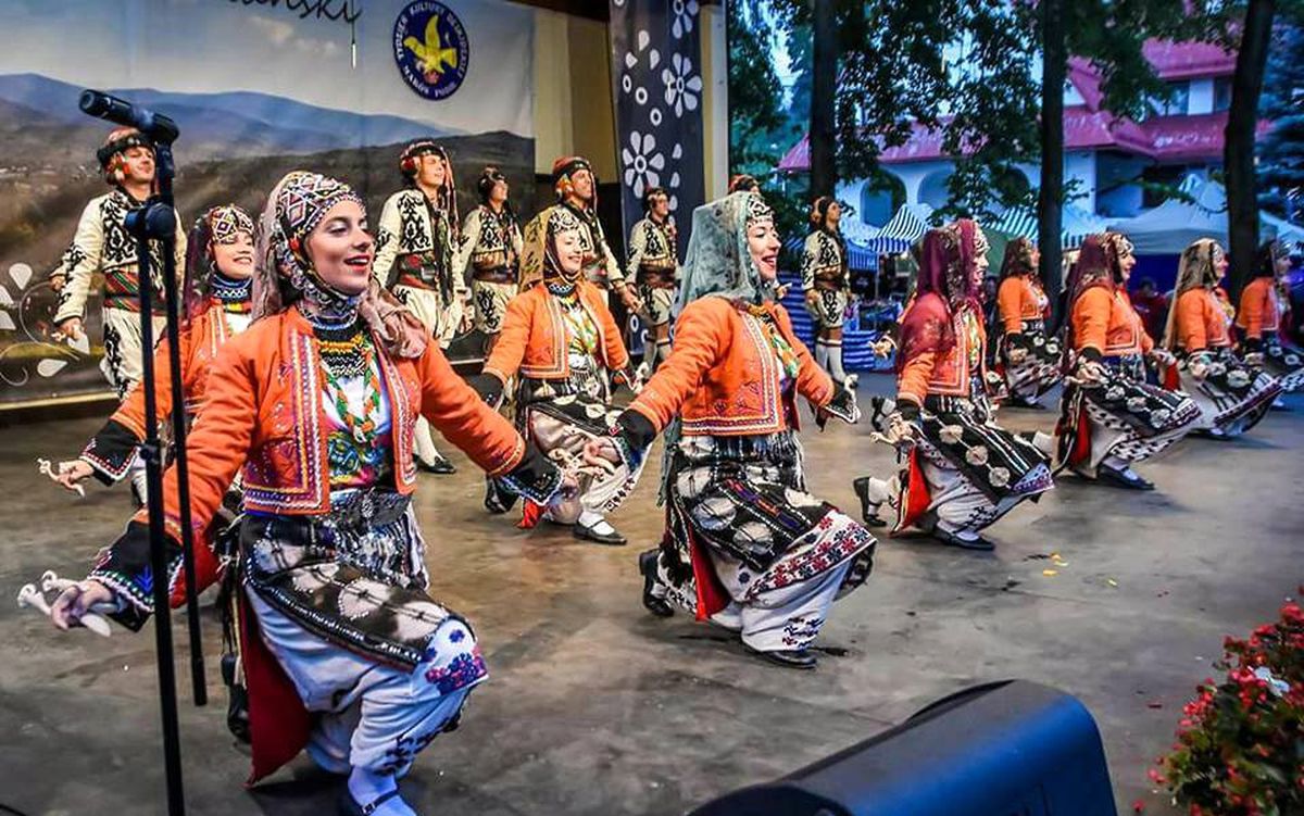 Nilüfer Halk Dansları Topluluğu\'na Polonya\'dan Ödül
