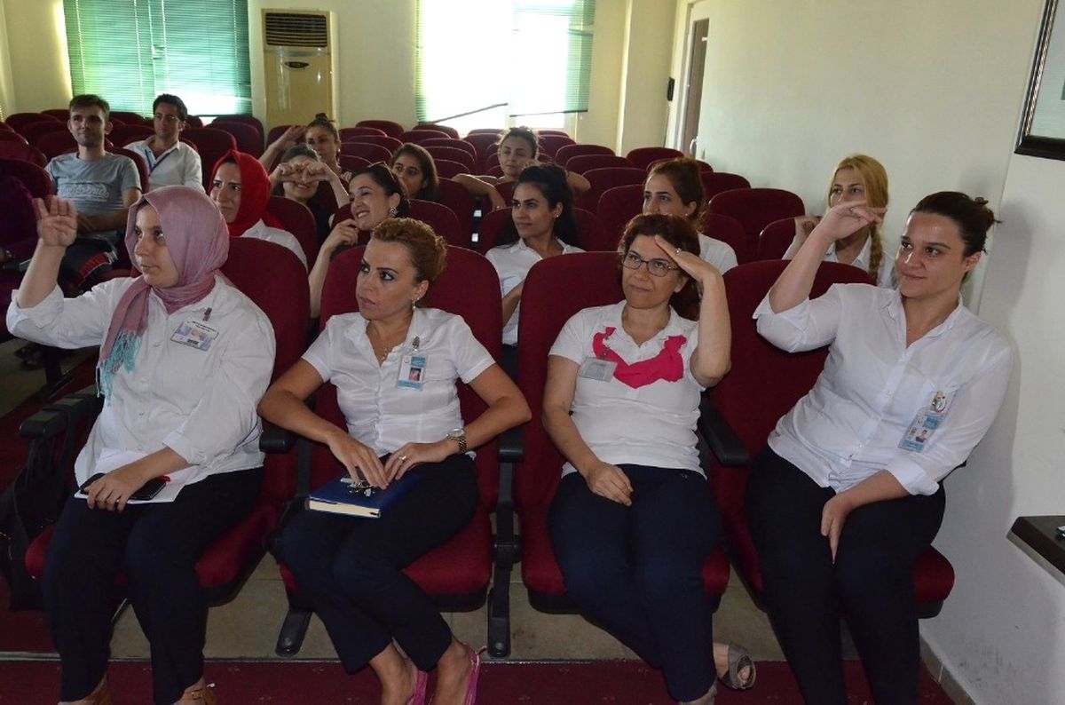 Sağlık Personellerine İşaret Dili Eğitimi