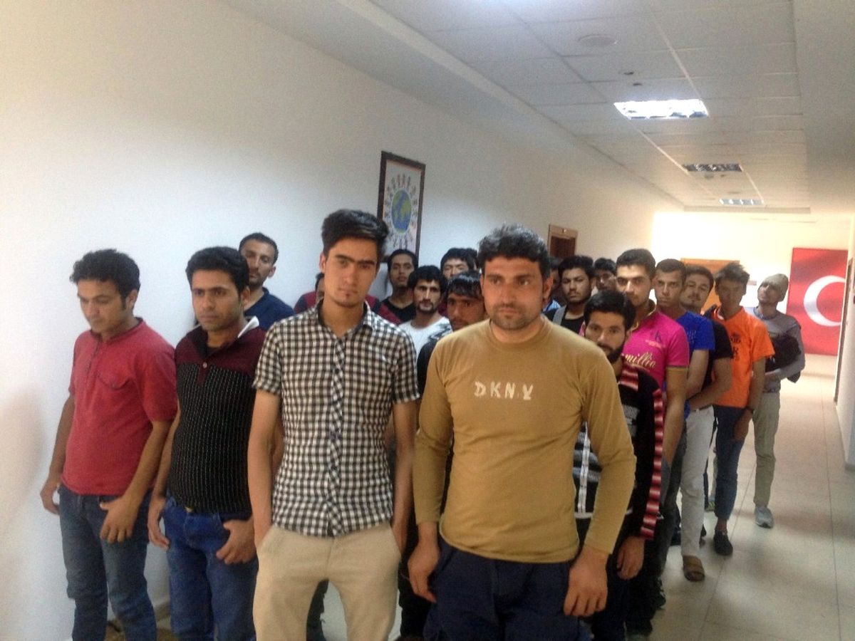 Siirt\'te Afgan Uyruklu 47 Kaçak Yakalandı