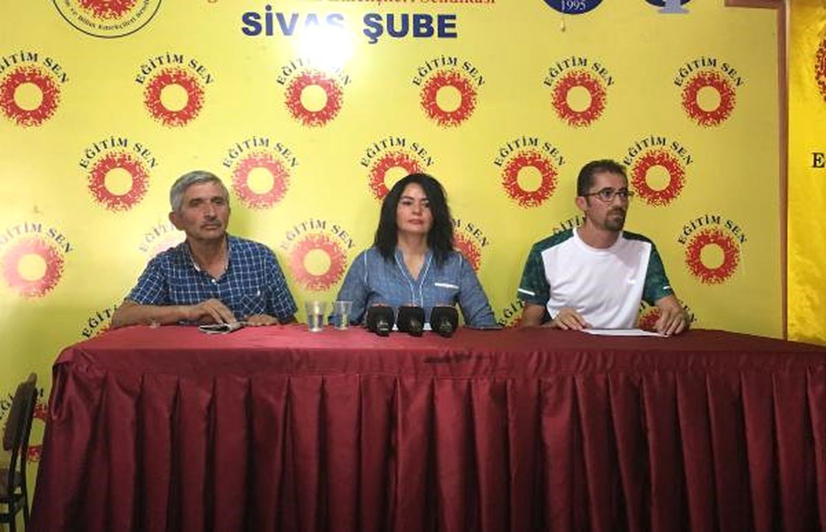 Sivas\'ta Demokrasi Platformundan Eğitim ve Nikah Eleştirisi