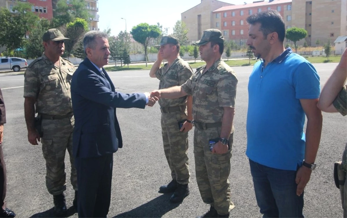 Vali Elban\'dan İl Jandarma Komutanı Şahin\'e Ziyaret