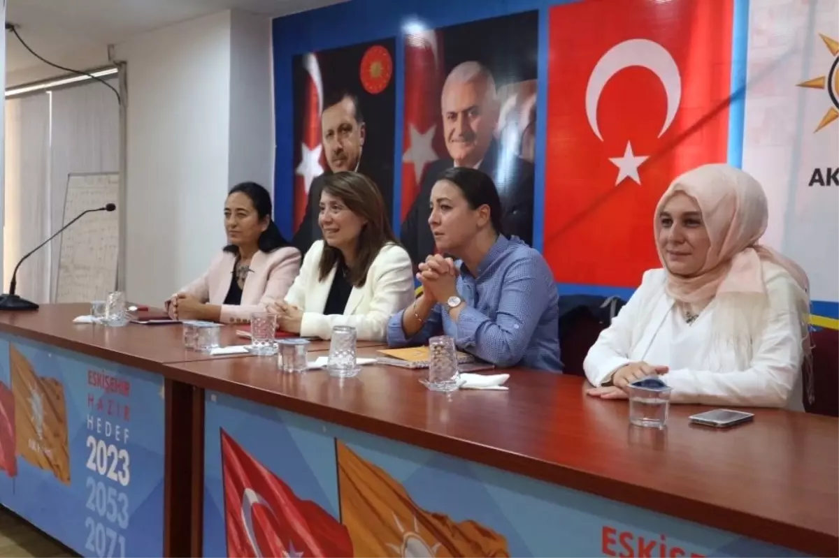 AK Parti Genişletilmiş İl Kadın Kolları Toplantısı Gerçekleştirildi