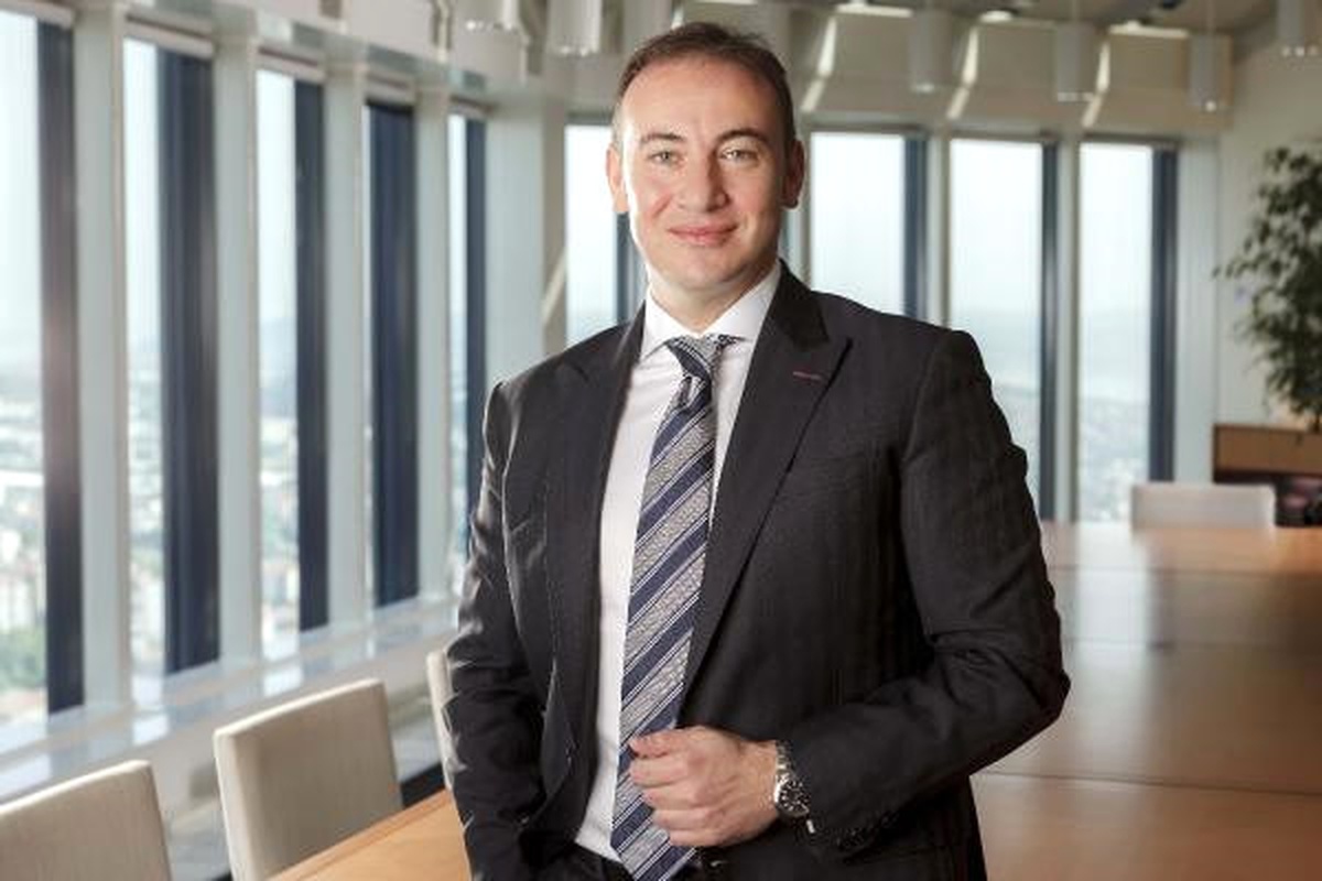 Akbank Emeklilerin İlk Maaş ve İkramiyelerine Aracılık Ediyor