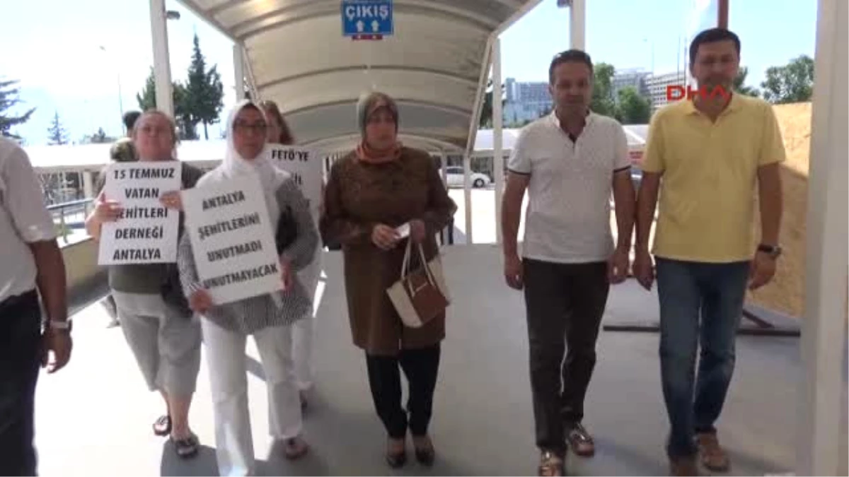 Antalya Şehit Annesinden CHP\'li Akaydın Hakkında Suç Duyurusu